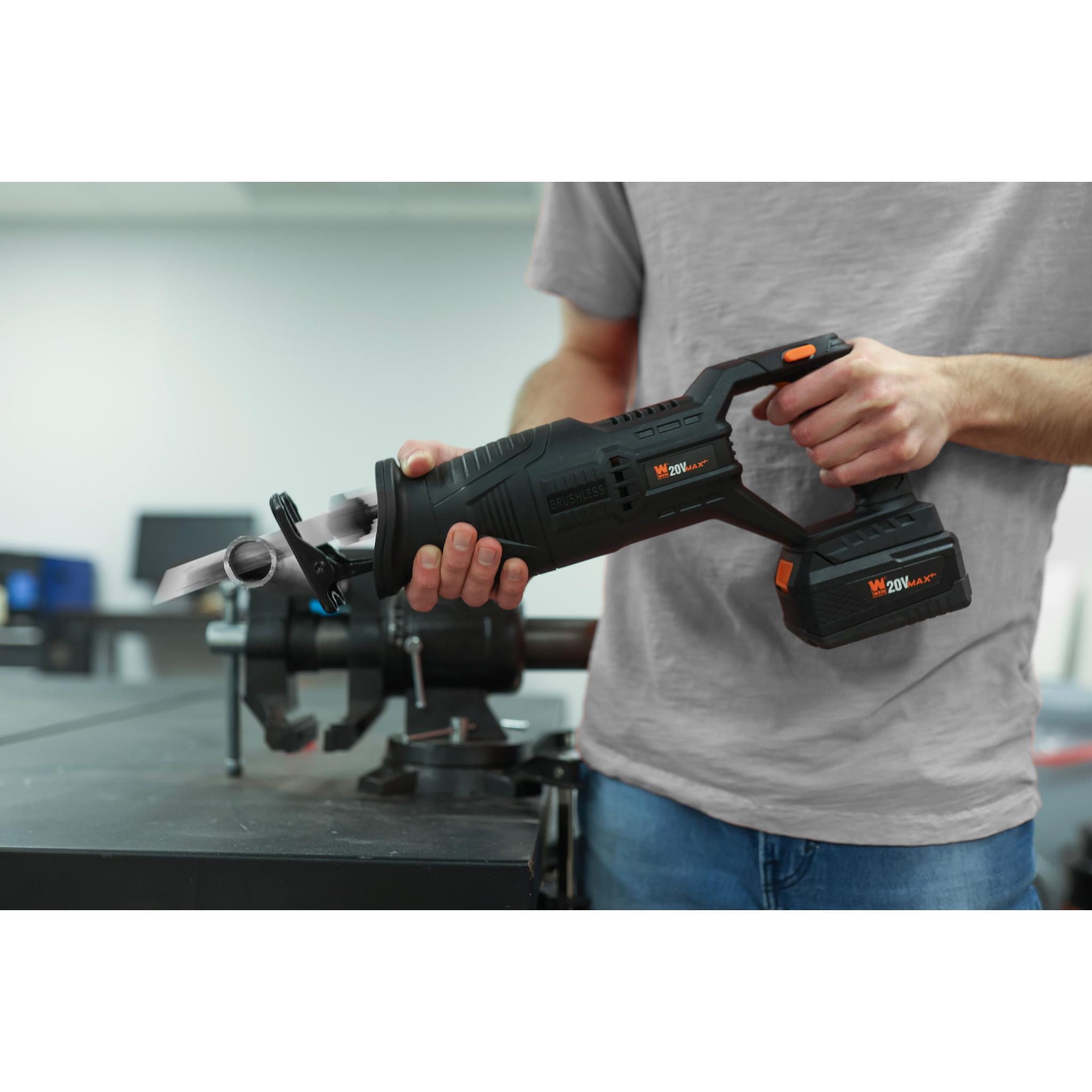 WEN 20V Max Brushless Cordless Reciprocating Saw with 4.0Ah Lithium-Ion Battery and Charger