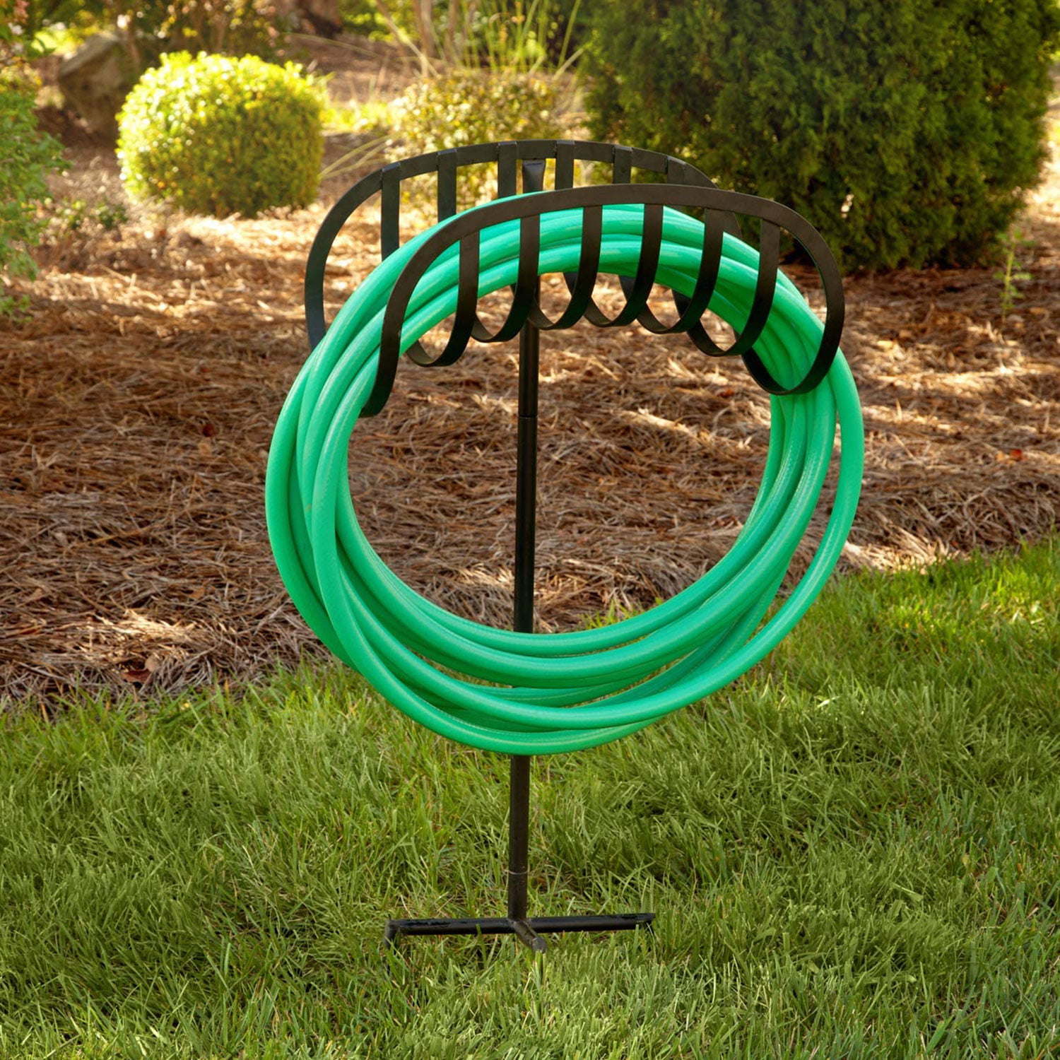 Liberty Garden 125′ Manger Hose Stand. Black