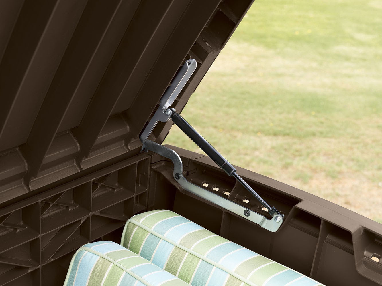 Keter Borneo Outdoor All-Weather 110 Gallon Plastic and Resin Deck Box. Brown