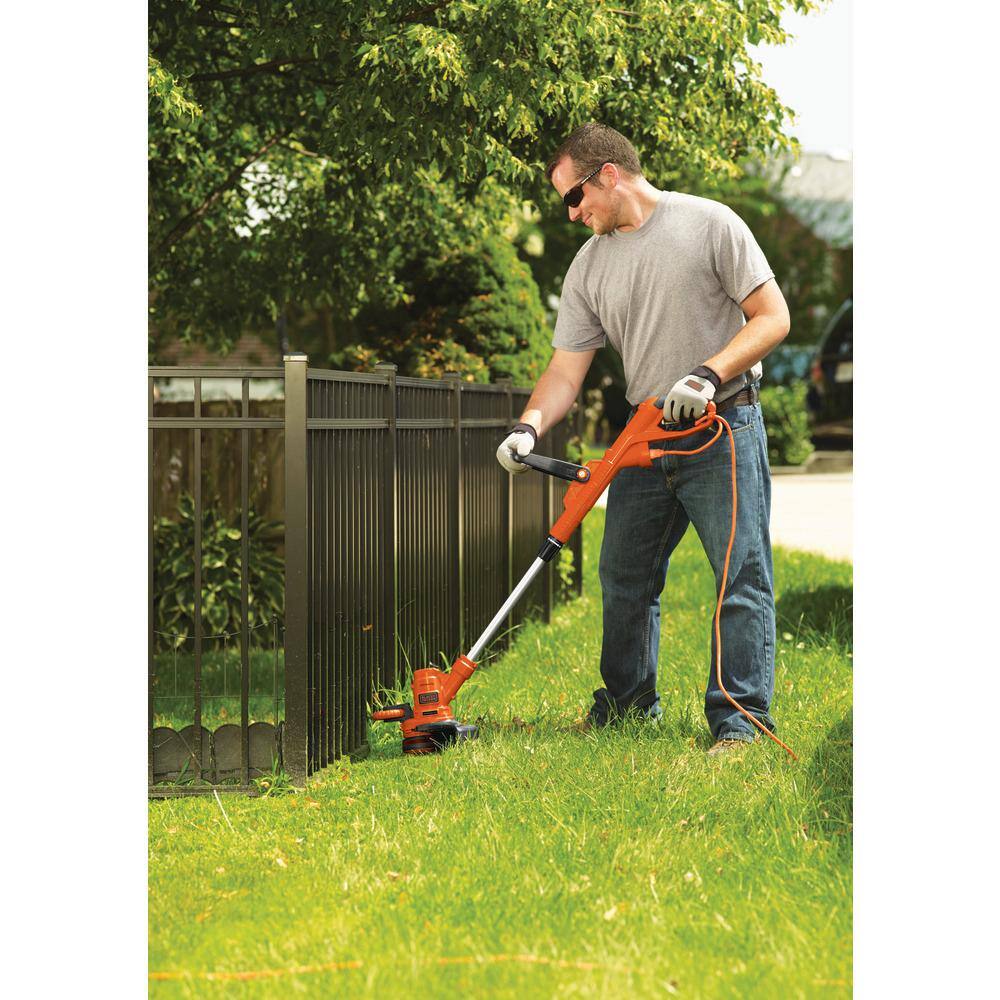 BLACK+DECKER GH900 6.5 AMP Corded Electric 2-in-1 String Trimmer & Lawn Edger