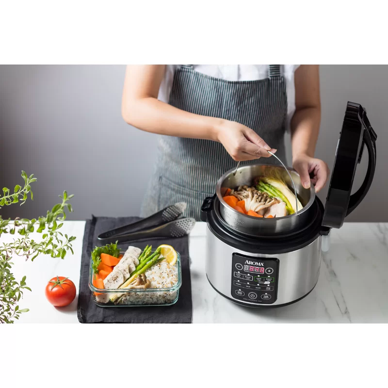 Aroma Housewares ARC-1120SBL SmartCarb Cool-Touch Stainless Steel Rice Multicooker Food Steamer. Slow Cooker with Non-Stick Inner Pot and Steam Tray. 20-Cup(cooked)/ 5Qt. Black
