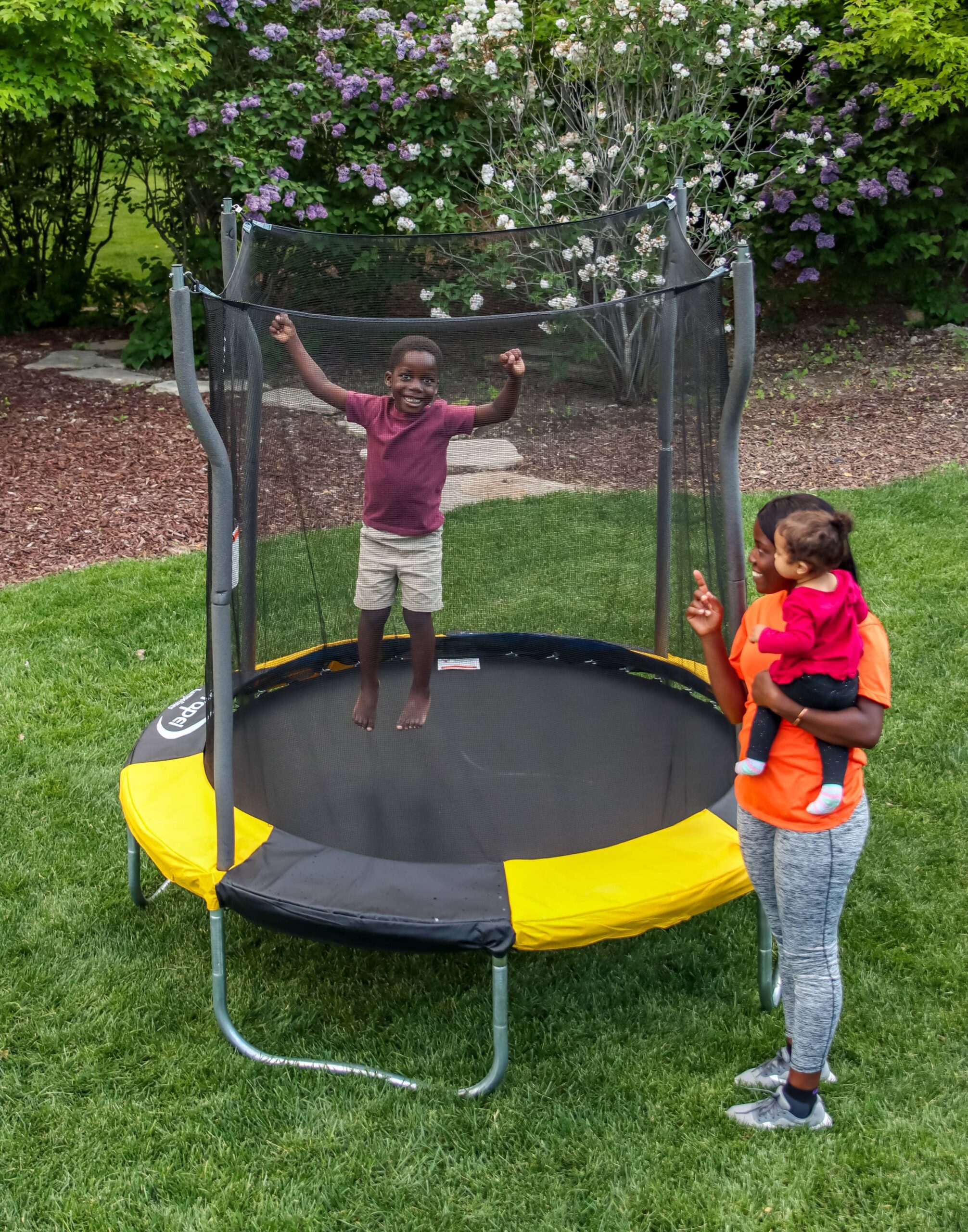 Propel Trampolines 7 foot trampoline 7-ft Round Backyard in Yellow