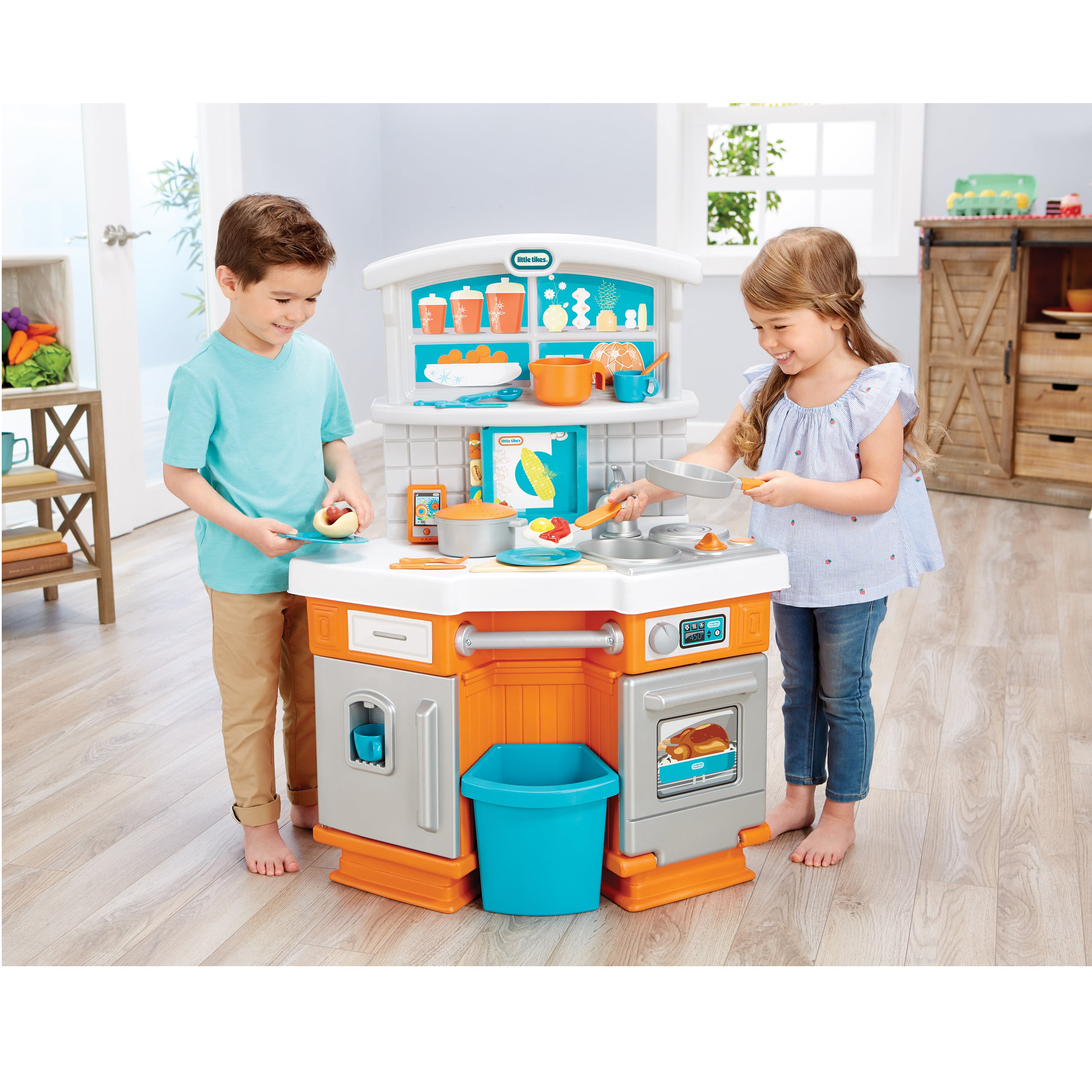 Little Tikes Home Grown Kitchen Set - Role Play Realistic Kid Playset