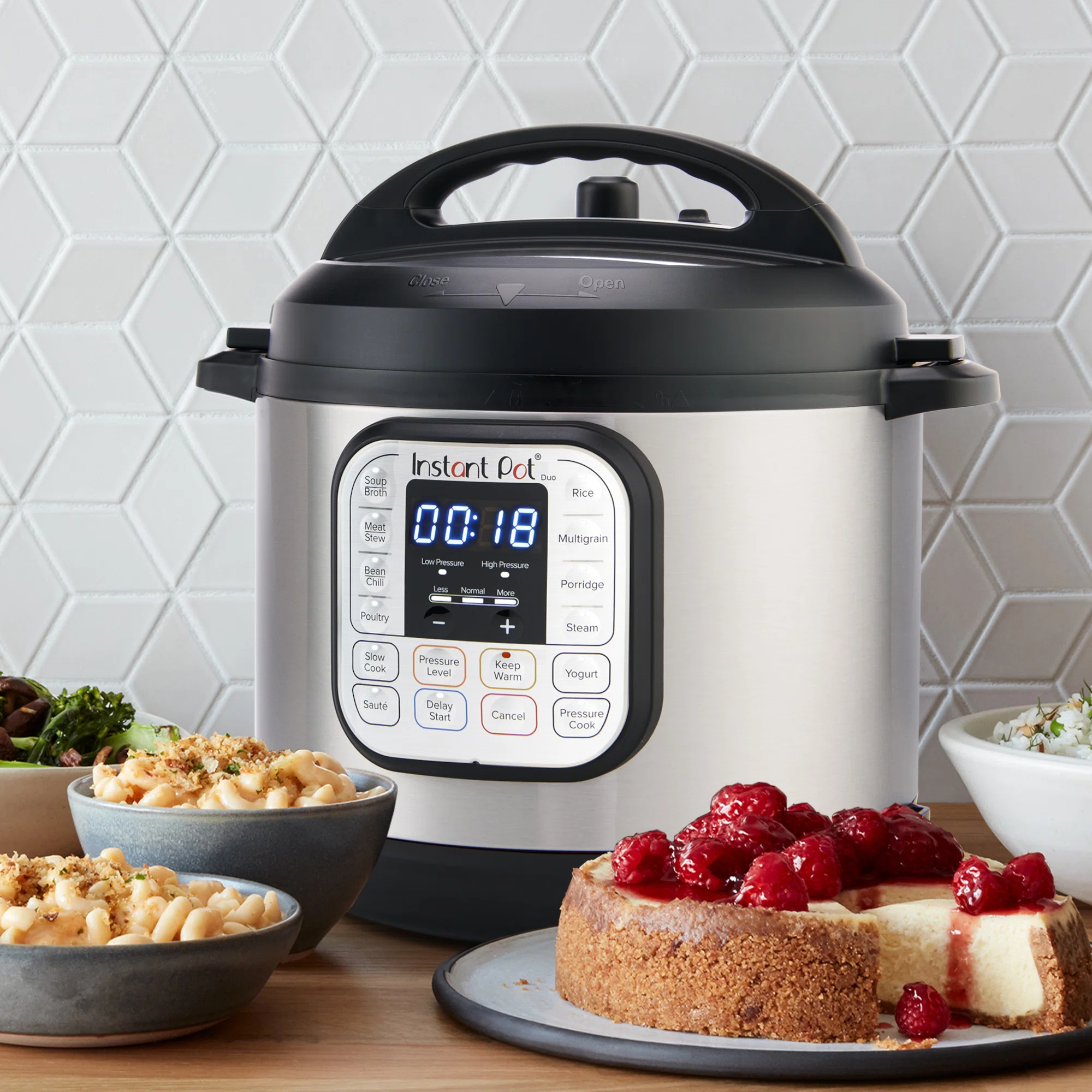 Instant Pot 113-0059-01 Duo 7-in-1 Electric Pressure Cooker. Slow Cooker. Rice Cooker. Steamer. Sauté. Yogurt Maker. Warmer & Sterilizer. Includes Free App with over 1900 Recipes. Stainless Steel. 8 Quart