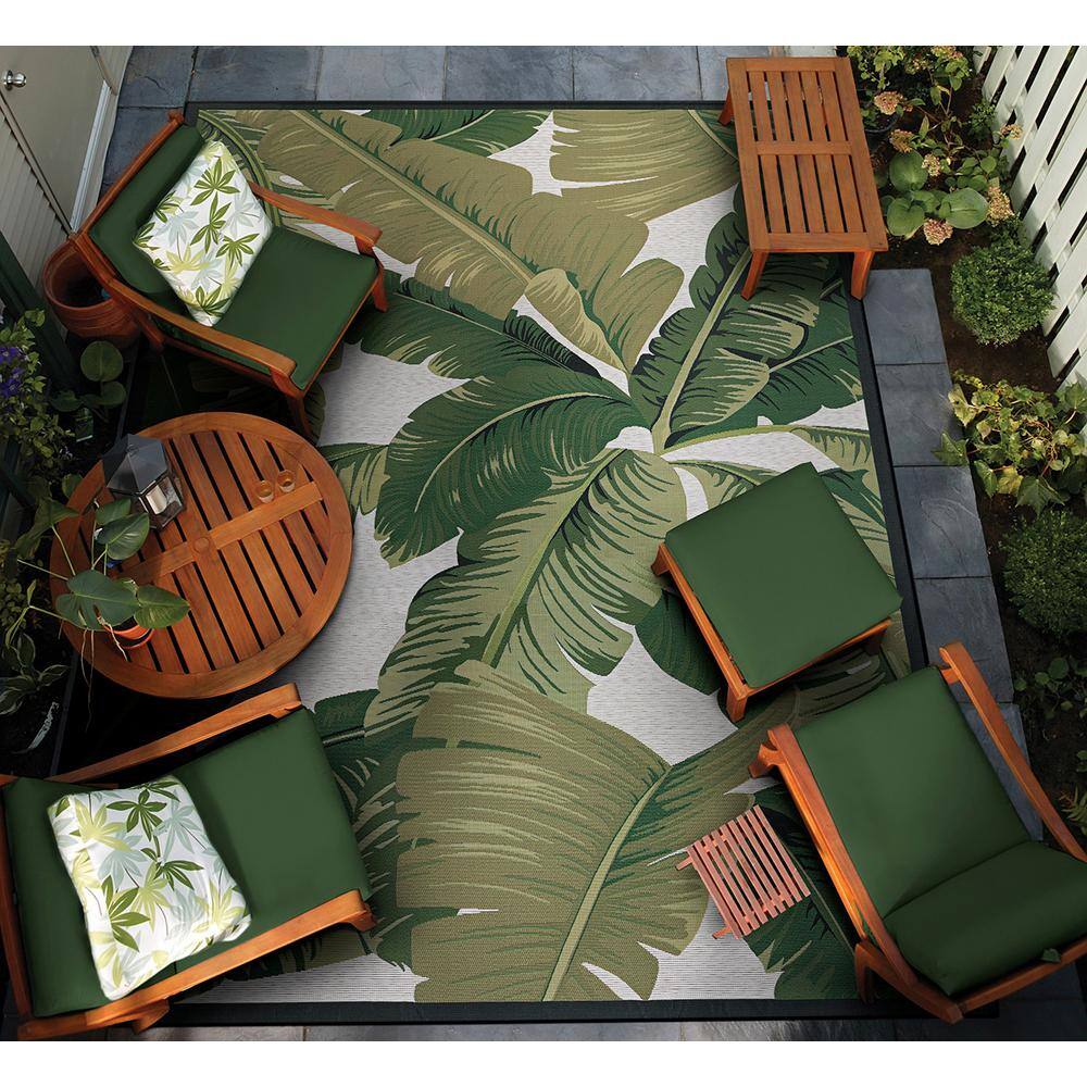 Couristan  Dolce Palm Lily Hunter Green-Ivory 8 ft. x 11 ft. Indoor/Outdoor Area Rug
