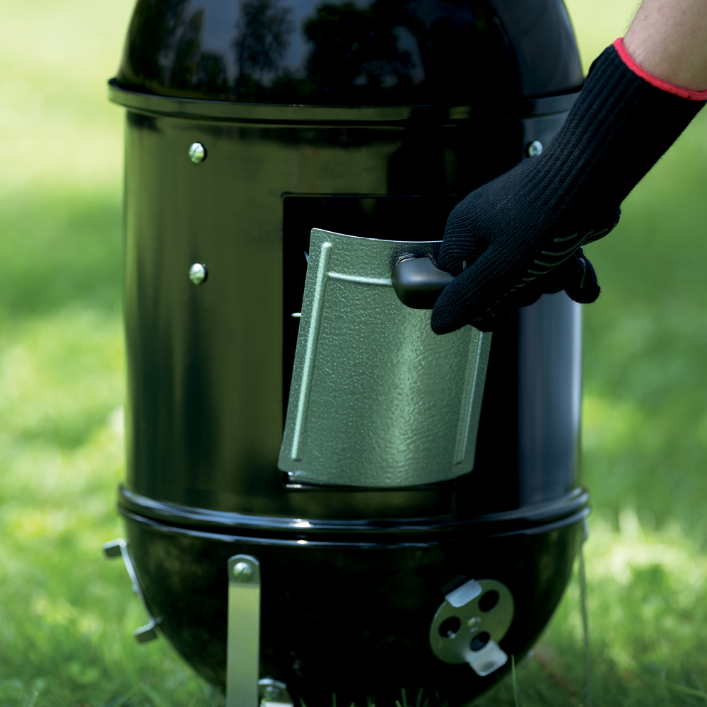 Weber 14″ Smokey Mountain Charcoal Smoker