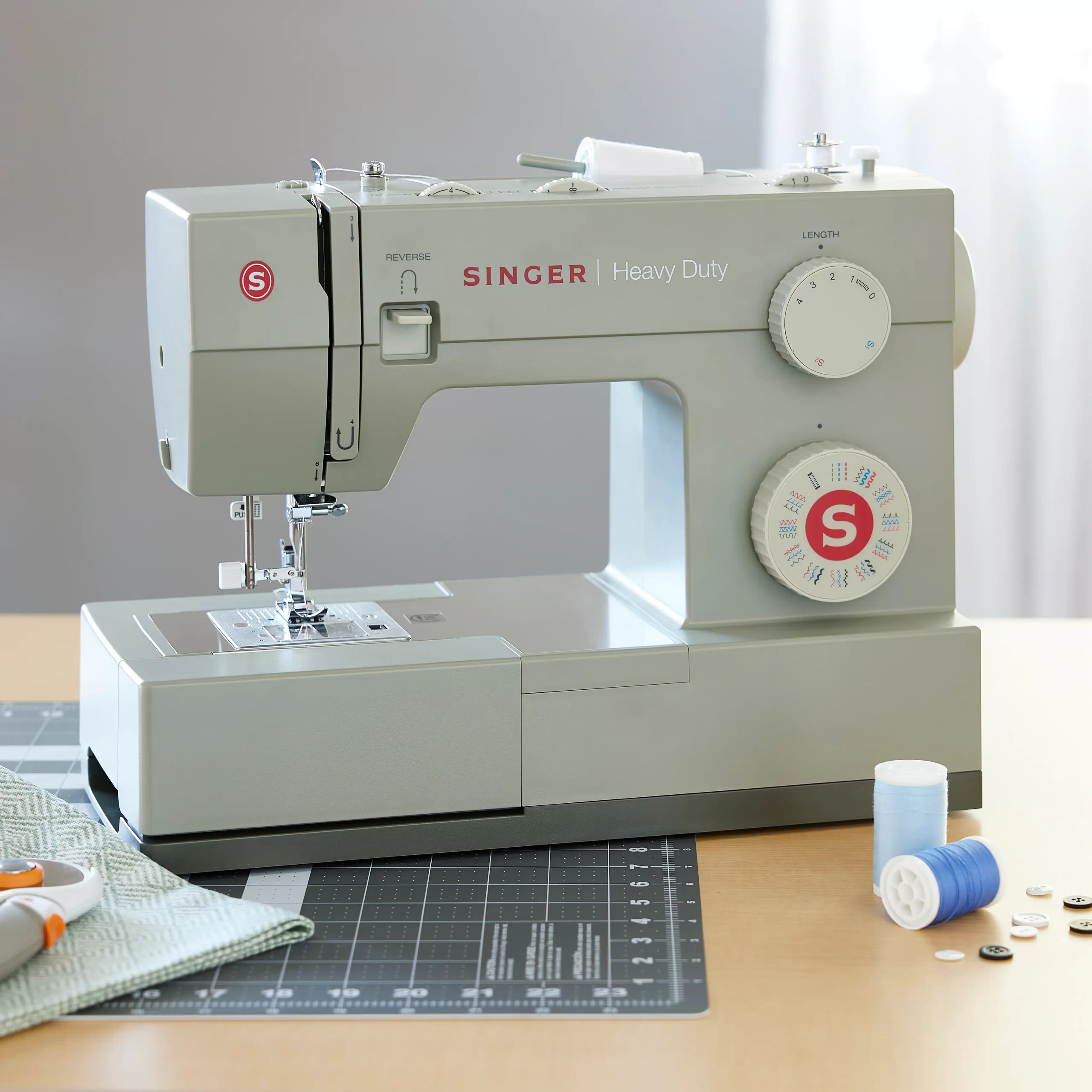 Singer M4452 Heavy Duty Sewing Machine