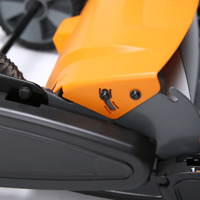 Fiskars  18-in 4 Reel Lawn Mower