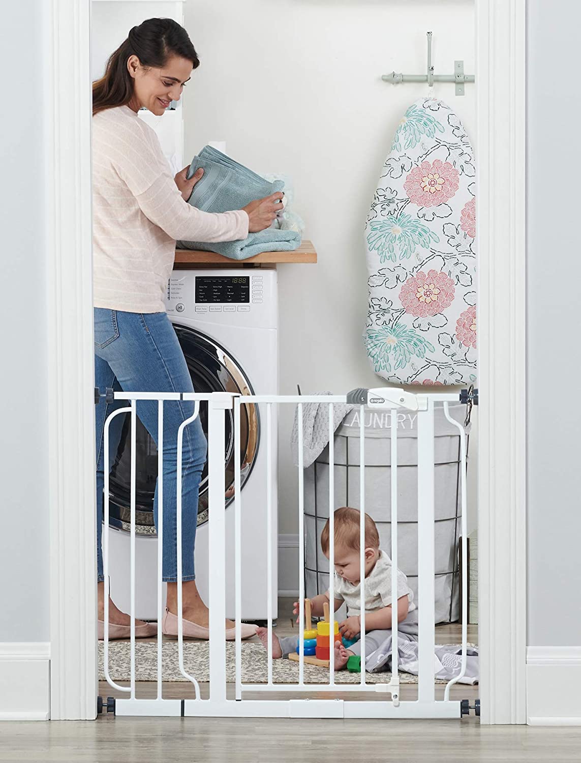 Regalo Easy Step Baby Gate. 29″ - 34″ or 35″ - 38.5″