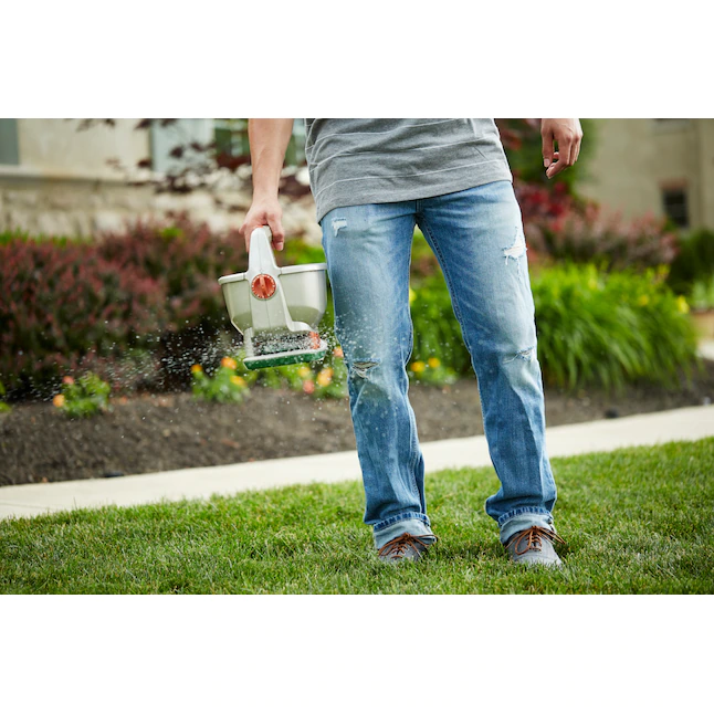 Scotts Wizz 71131 6.25-lb Broadcast Grass Seed Spreader