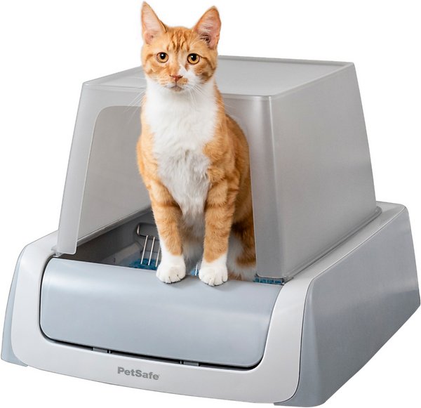 ScoopFree Covered Automatic Self-Cleaning Cat Litter Box. Gray