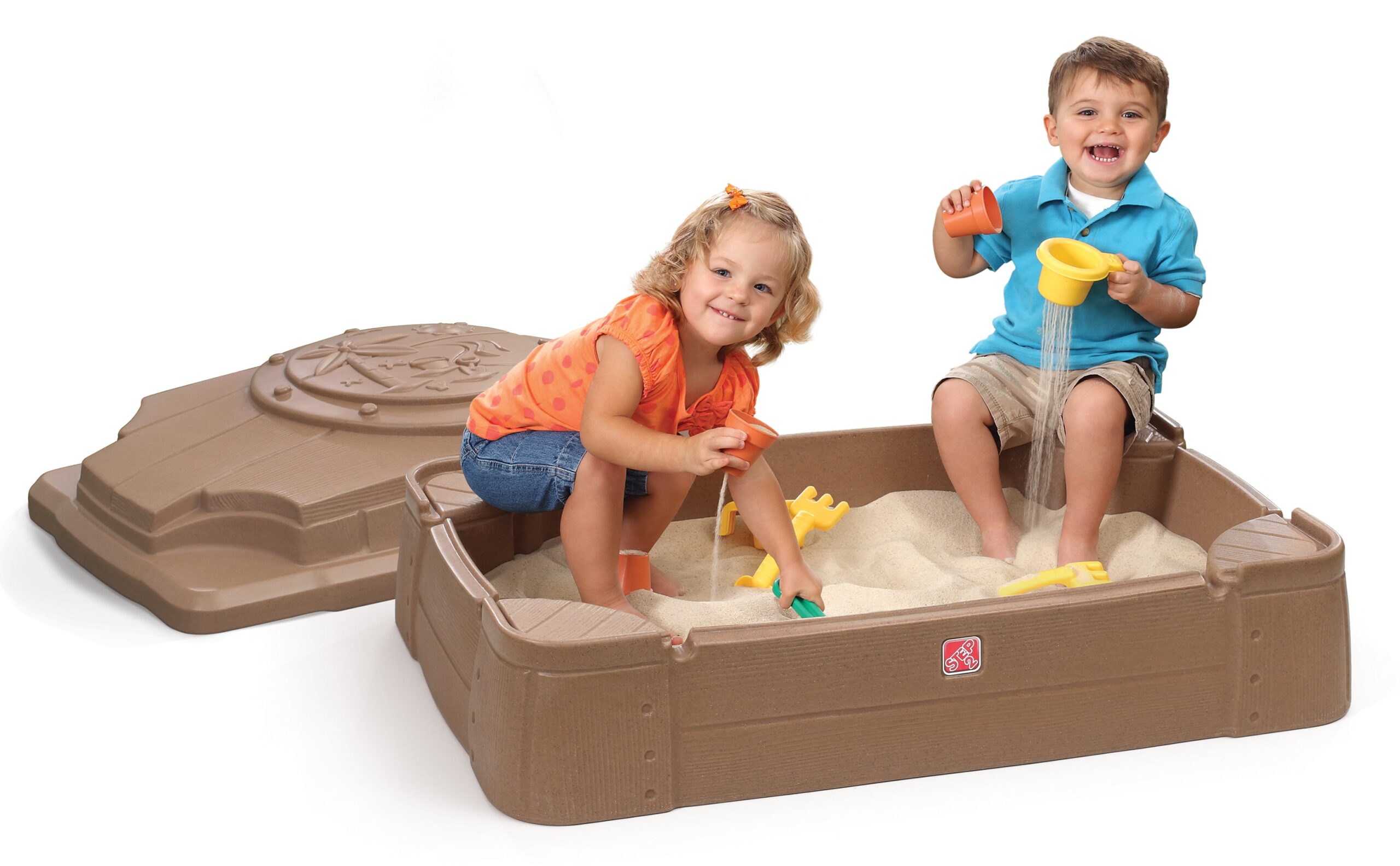 Step2 Play and Store Kids Plastic Sandbox with Cover. Brown