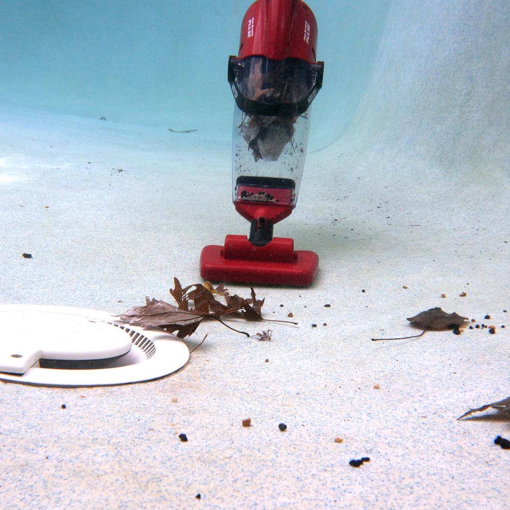 Pool Blaster 22151EL Pulse Spa and Pool Vacuum