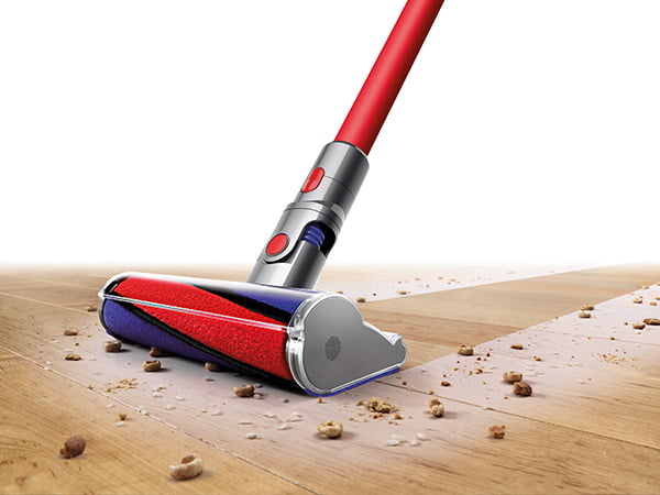Dyson V8 Fluffy Cordless Vacuum | Red | New