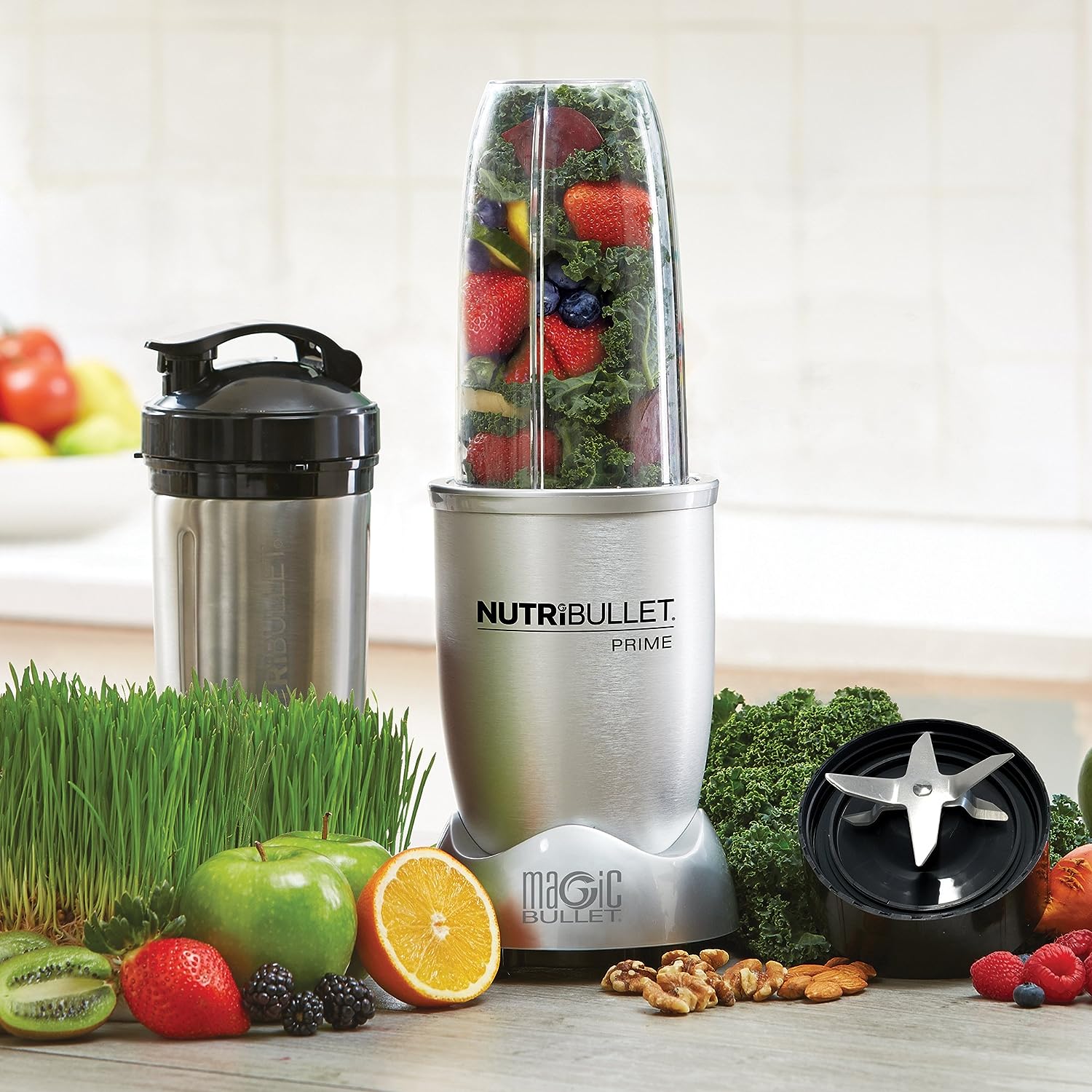 NutriBullet 1000 Watt PRIME Edition. 12-Piece High-Speed Blender/Mixer System. Includes Stainless Steel Insulated Cup. and Recipe Book