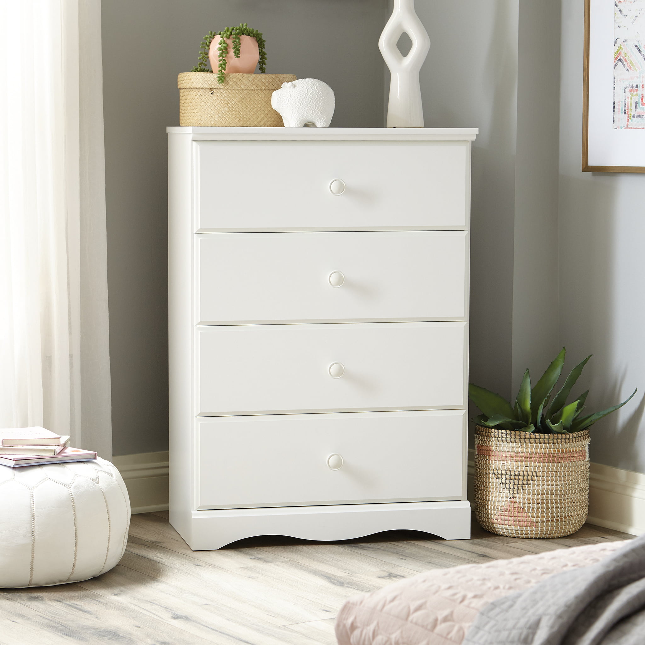 Sauder Storybook 4-Drawer Dresser. Soft White Finish
