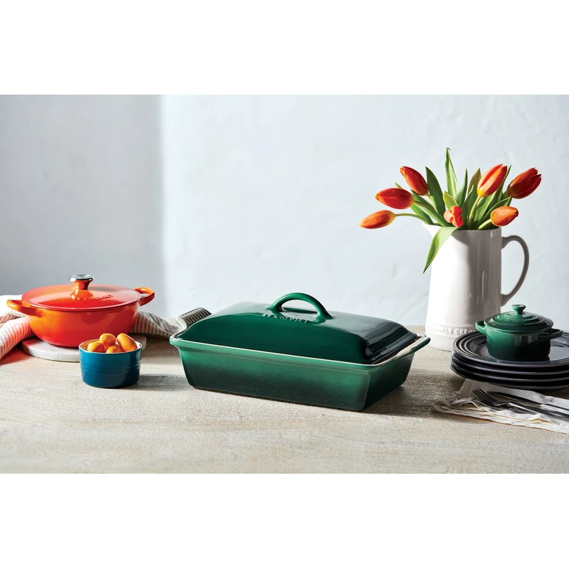 Le Creuset PG07053A-33795 Stoneware Heritage Covered Rectangular Casserole. 4 qt. (12″ x 9″). Artichaut