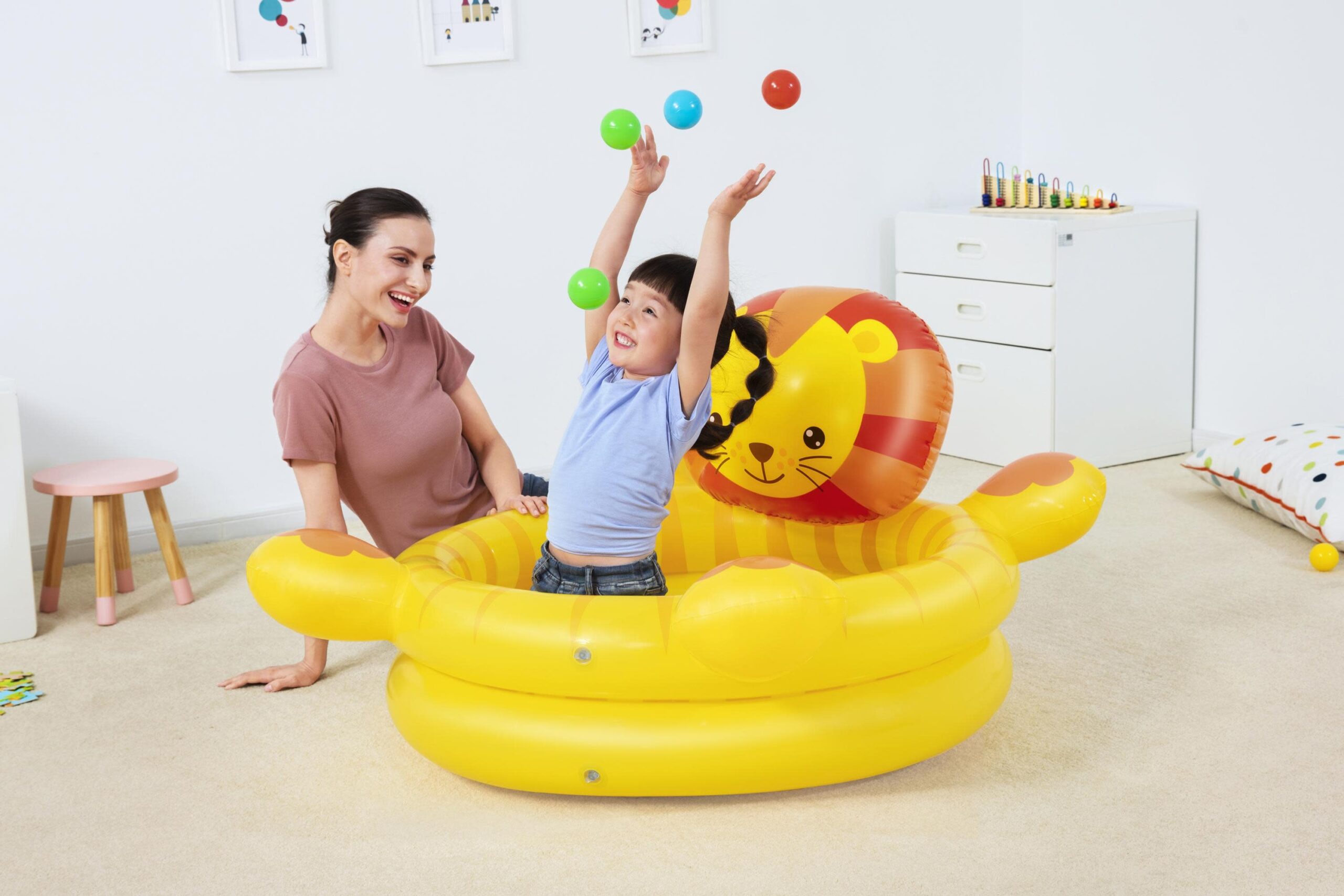 Bestway Up. In & Over™ 44 x 39 x 24 Inch Lion Ball Pit
