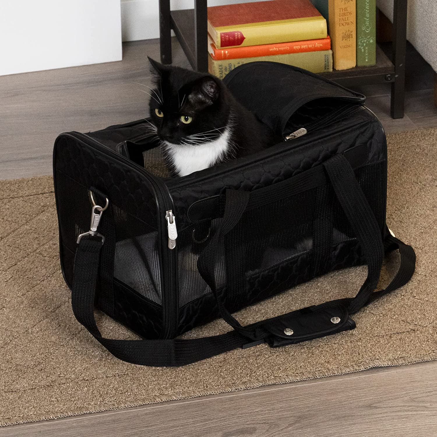 Sherpa Original Deluxe Lattice Print Airline-Approved Pet Carrier Bag. Medium