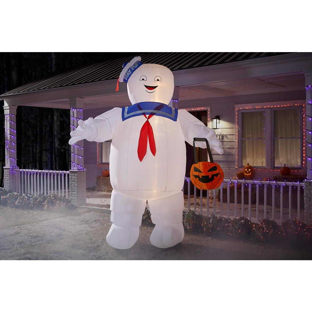 GHOSTBUSTERS 21GM25208 10 ft Stay Puft with Pumpkin Tote Halloween Inflatable
