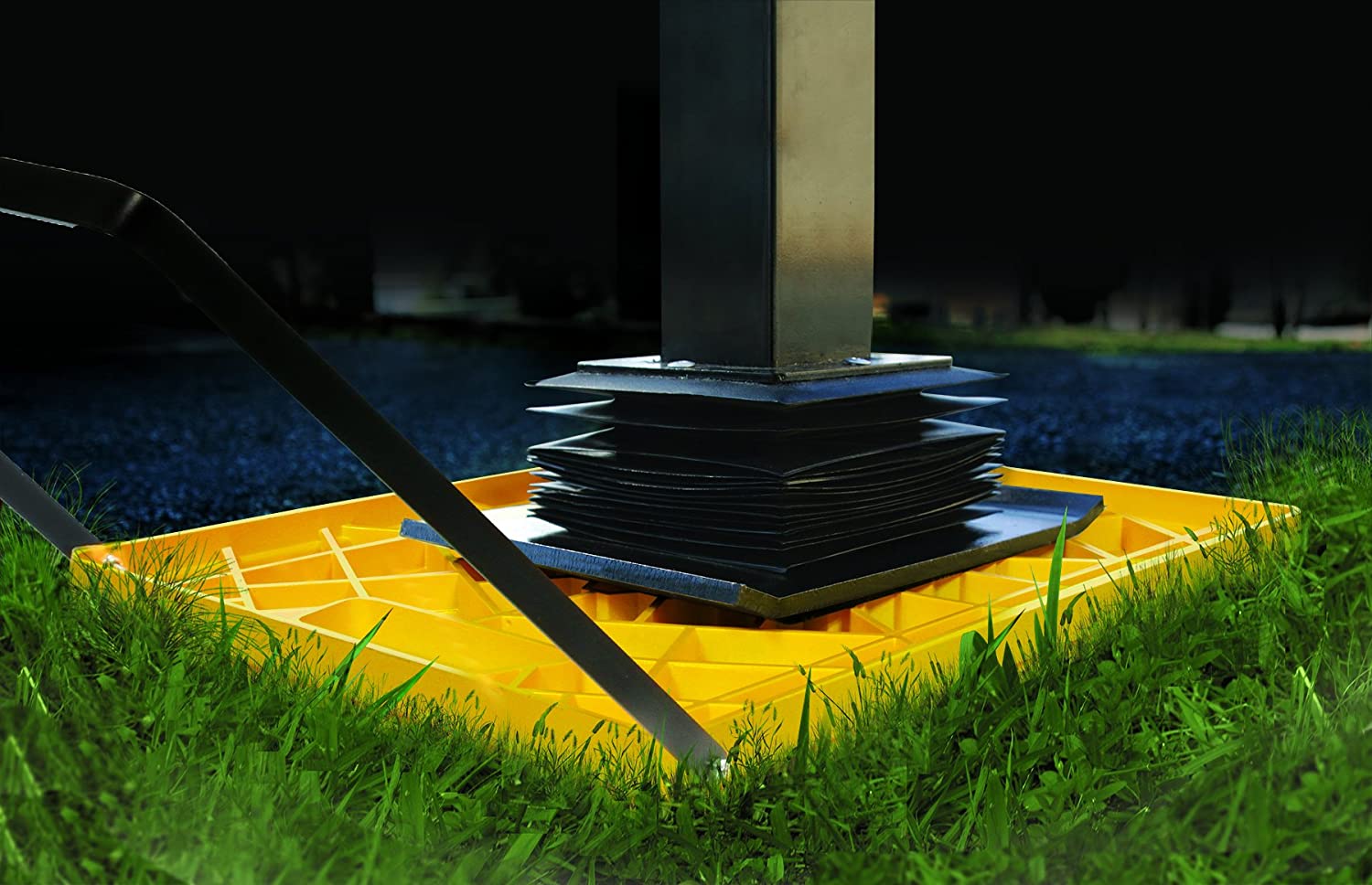 Camco Large RV Stabilizing Jack Pad with Handle. 14 Inch x 12 Inch Pad - 2 Pack - 44543 . Yellow