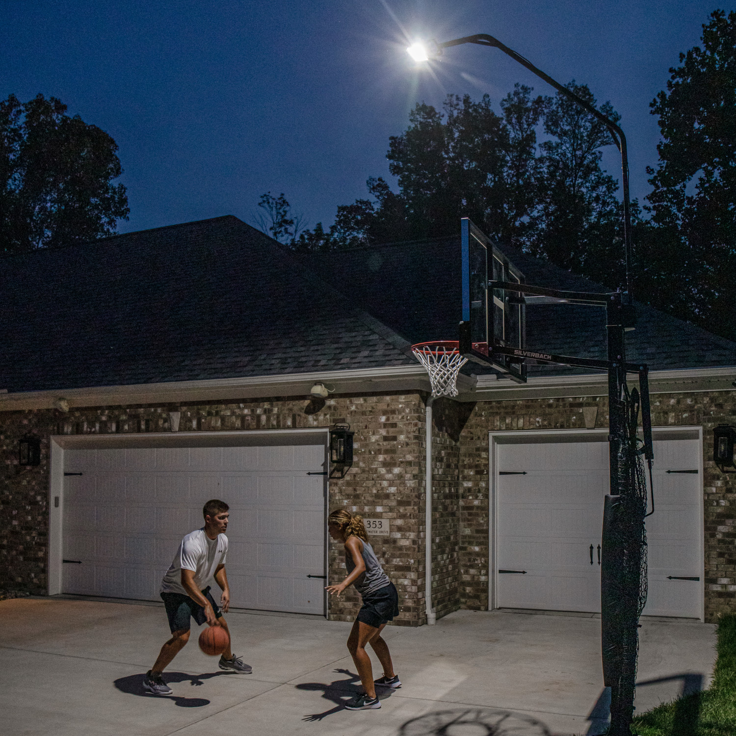 Silverback LED Basketball Hoop Light Illuminates Backboard. Rim. and Court and Fits Most in-Ground Hoops