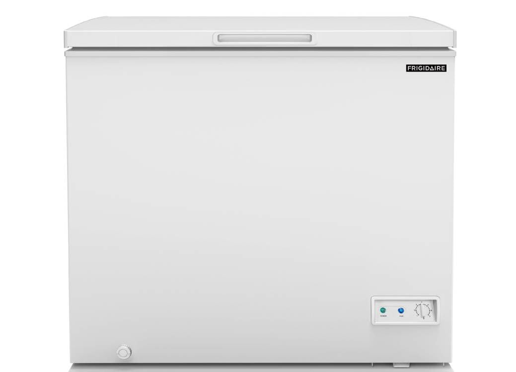 Frigidaire 7.0 Cu. ft. Chest Freezer. EFRF7003. White
