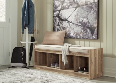 Signature Design by Ashley Gerdanet Storage Bench. Beige/Brown