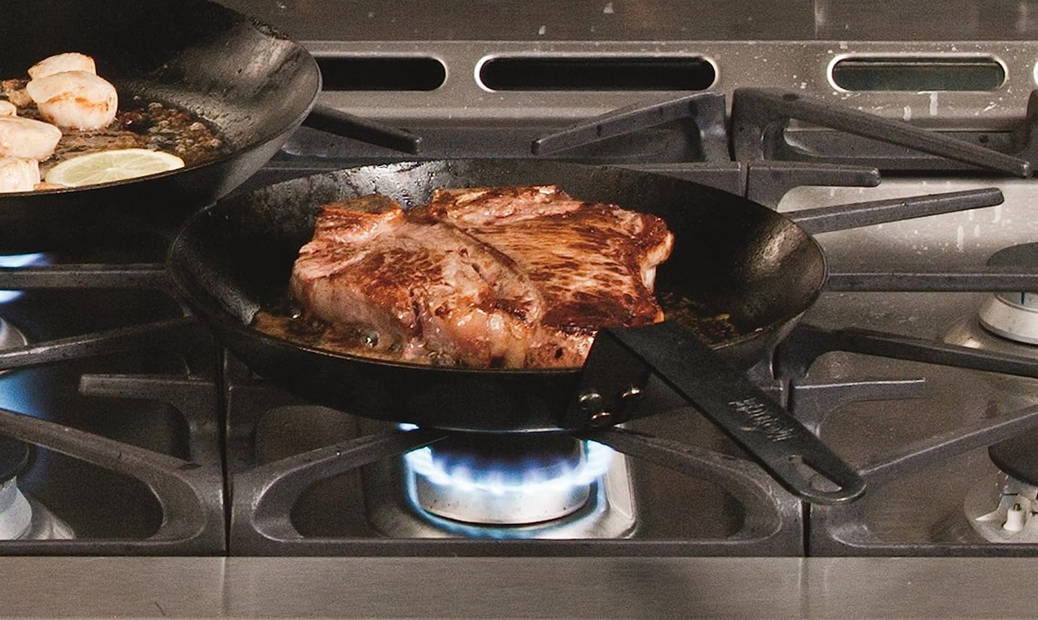 Lodge CRS10 Carbon Steel Skillet. Pre-Seasoned. 10-inch