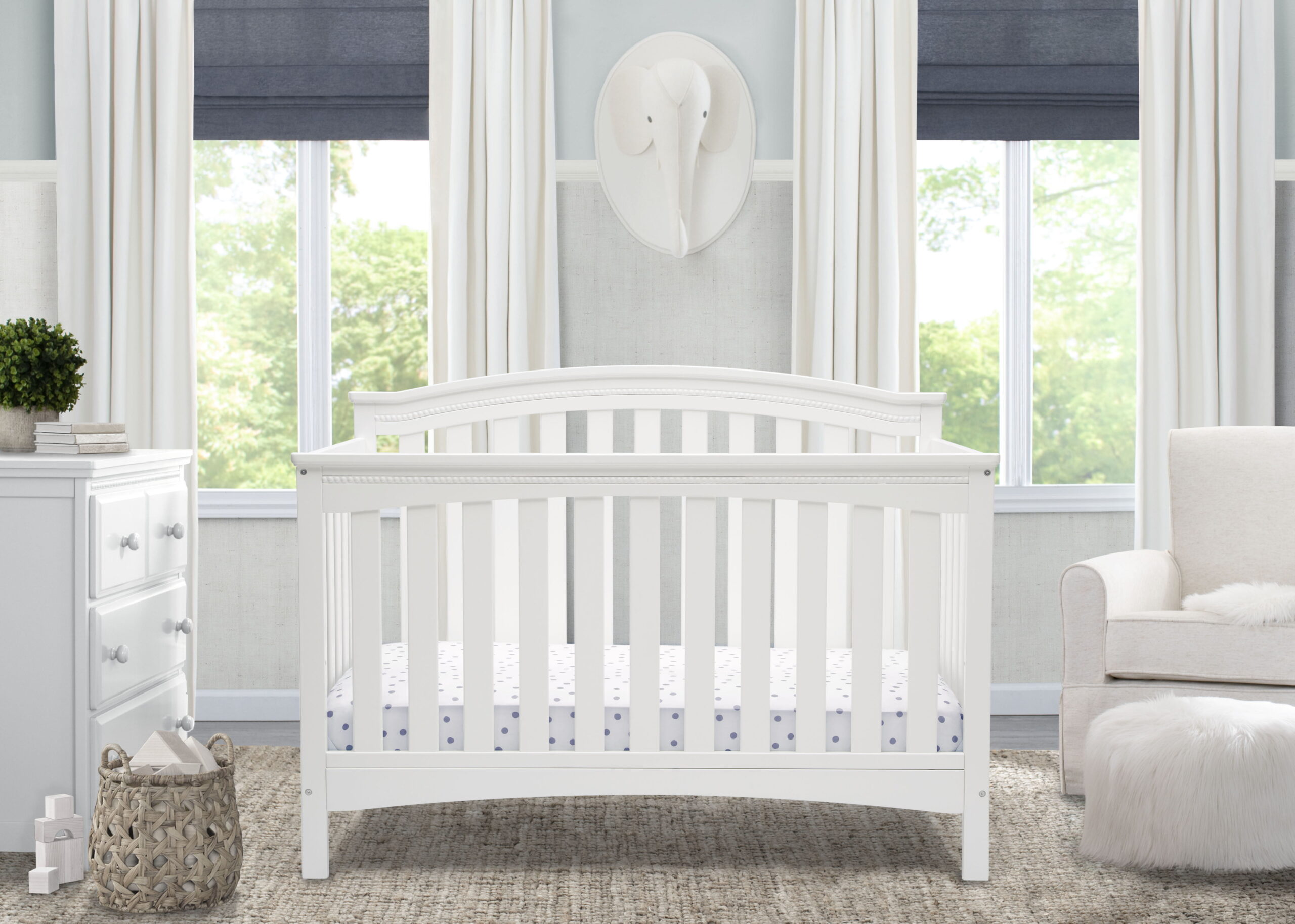 Delta Children Waverly 6-in-1 Convertible Baby Crib. Bianca White