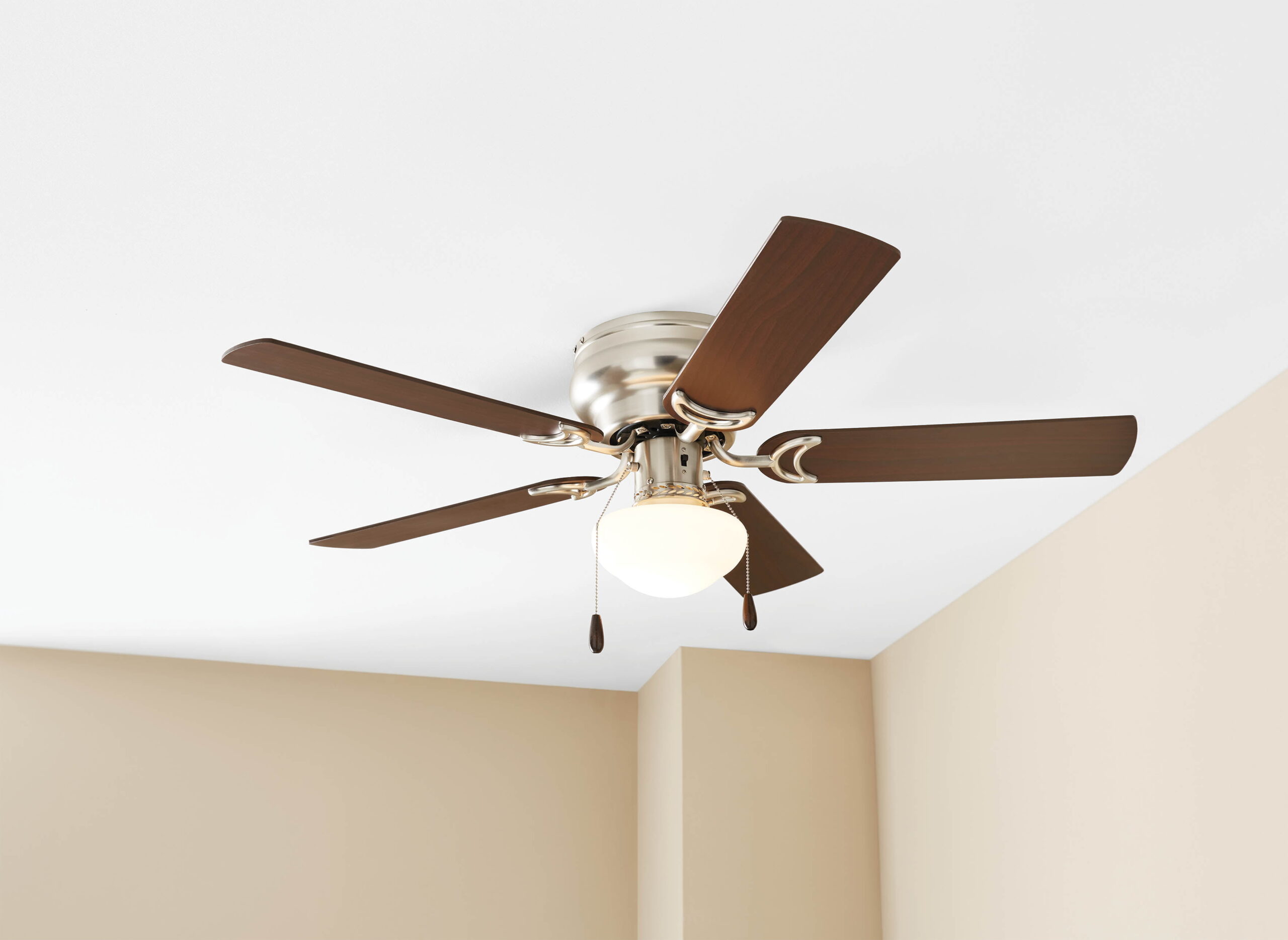 Mainstays 44″ Satin Nickel Hugger Ceiling Fan. 5-Blade