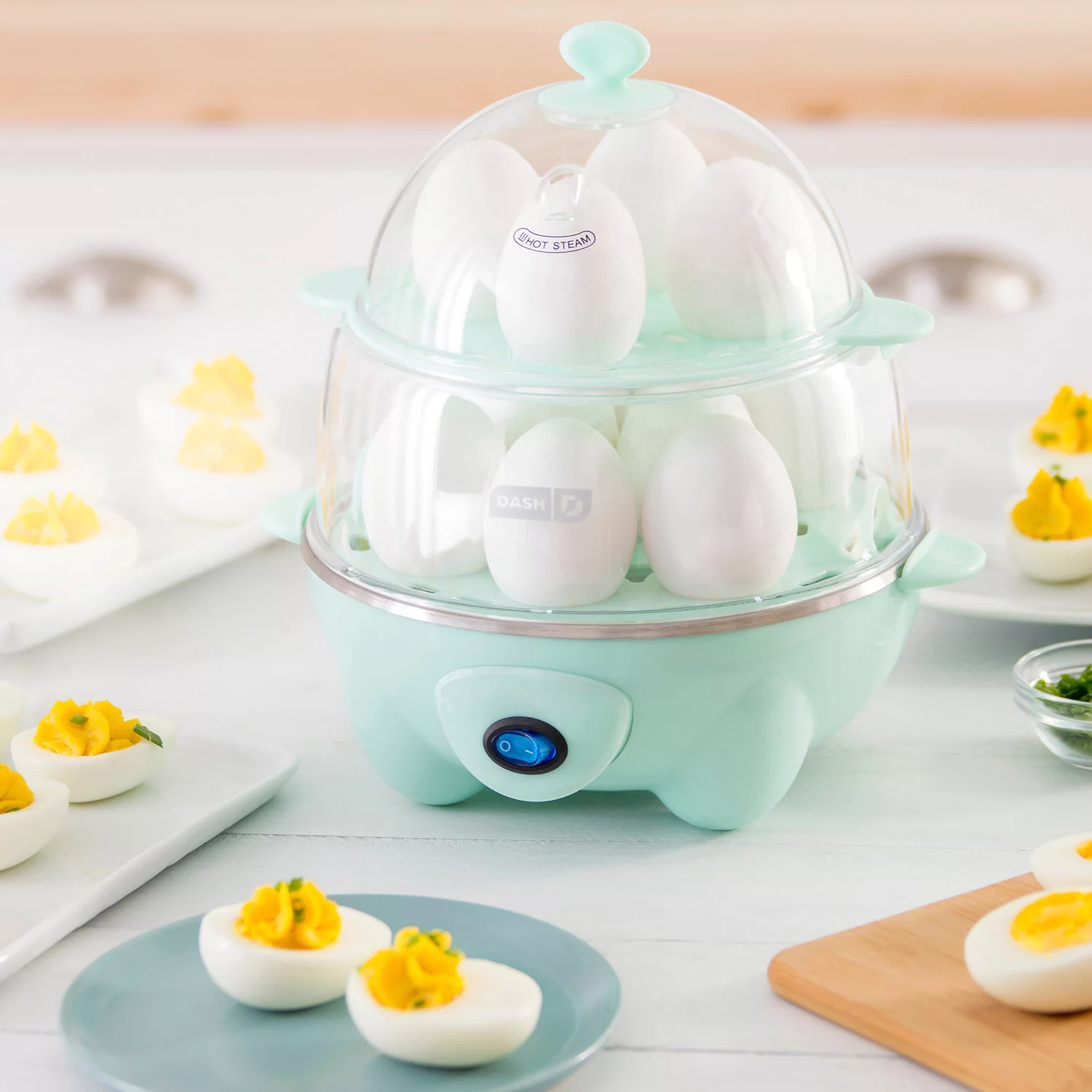 Dash Deluxe Rapid Egg Cooker. 12 Egg - Aqua