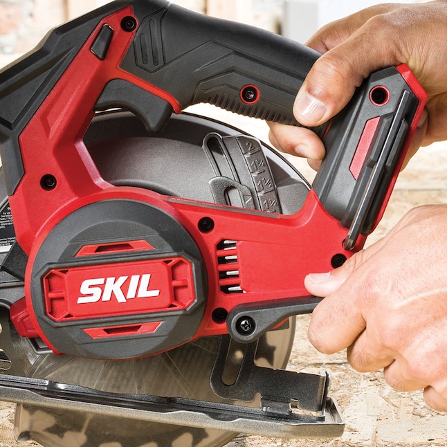 SKIL Circular Saw CR5413-1A PWR CORE 20 20-volt 6-1/2-in Brushless Cordless Circular Saw Kit (1-Battery Charger Included)
