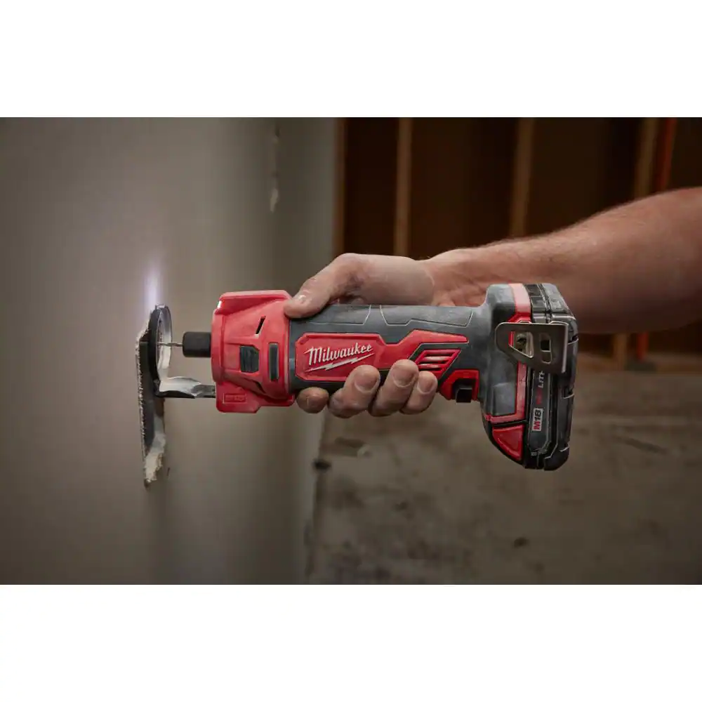 Milwaukee 2627-20 M18 18V Lithium-Ion Cordless Drywall Cut Out Rotary Tool (Tool-Only)