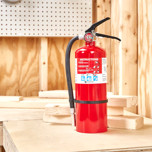 First Alert  Rechargeable 2-a:10-b:C Commercial/Residential Fire Extinguisher