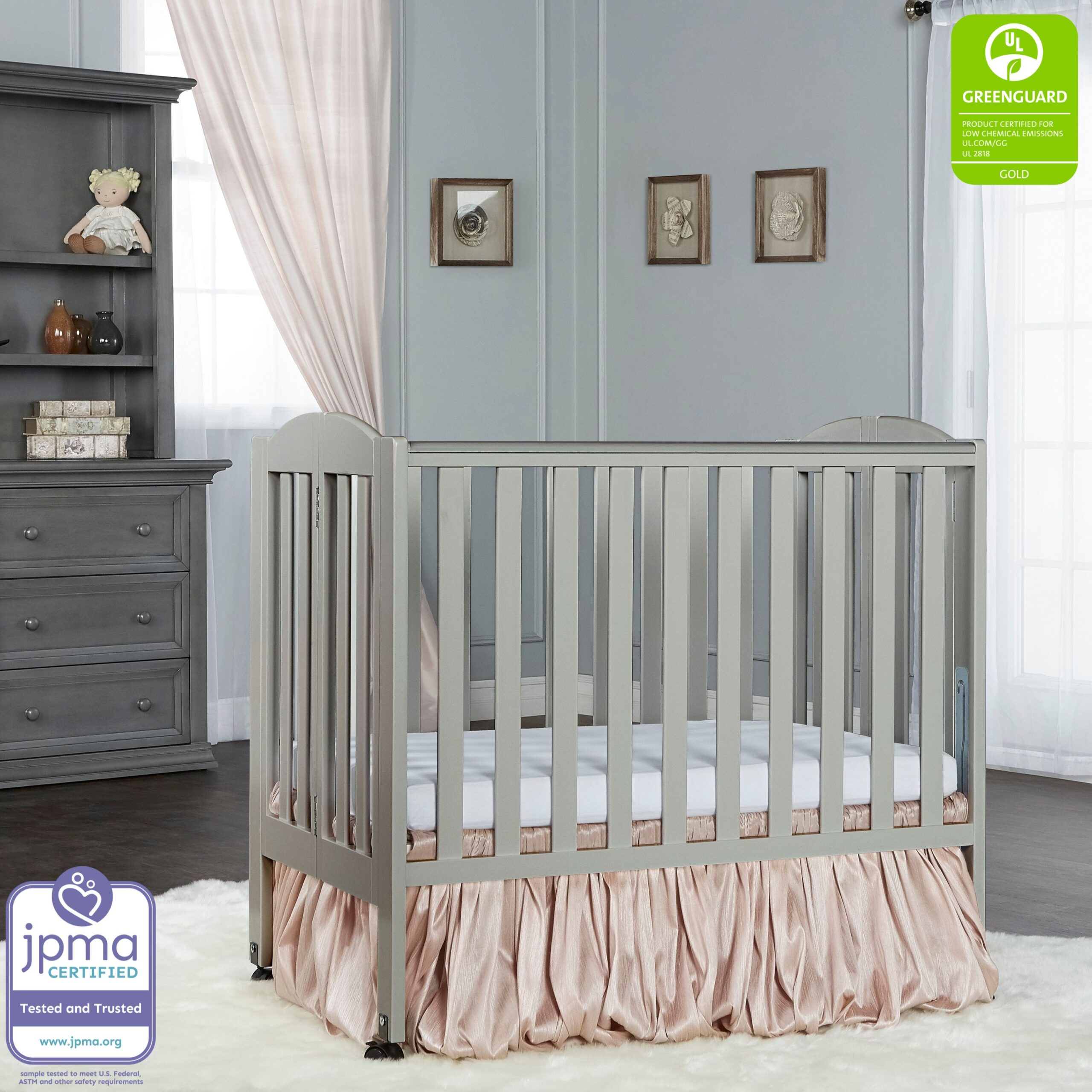 Dream On Me 2-in-1 Folding Portable Mini Crib. Cool Grey