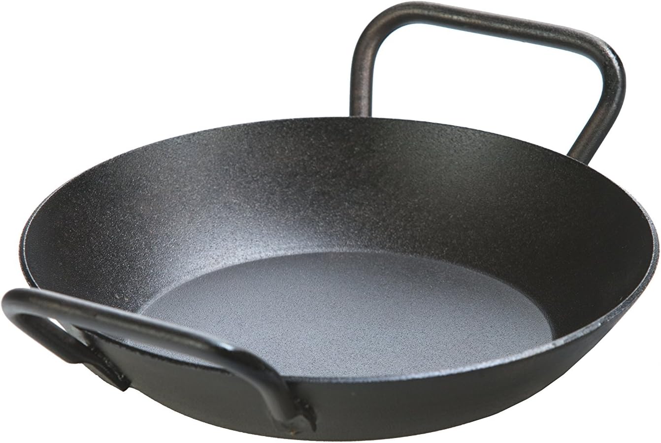 Lodge Manufacturing Company CRS8DLH Carbon Steel Skillet. 8″. Black