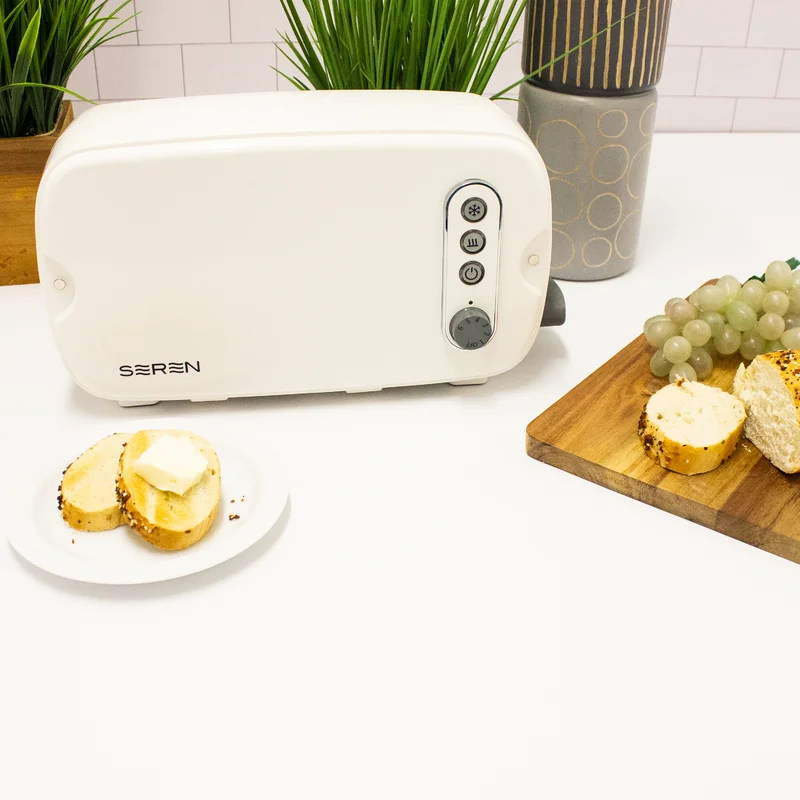 BergHOFF Seren Side Loading Toaster with Cool Touch Exterior and Removable Crumb Tray. White. Without Serving Tray