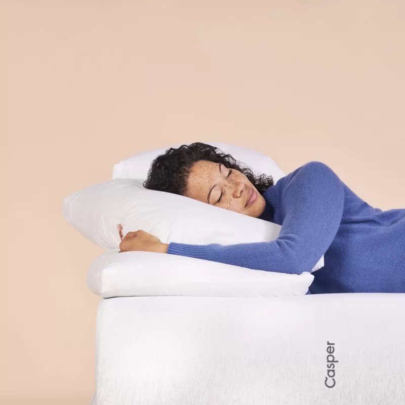 Casper Sleep Down Pillow for Sleeping. Standard. White 951-000197-001