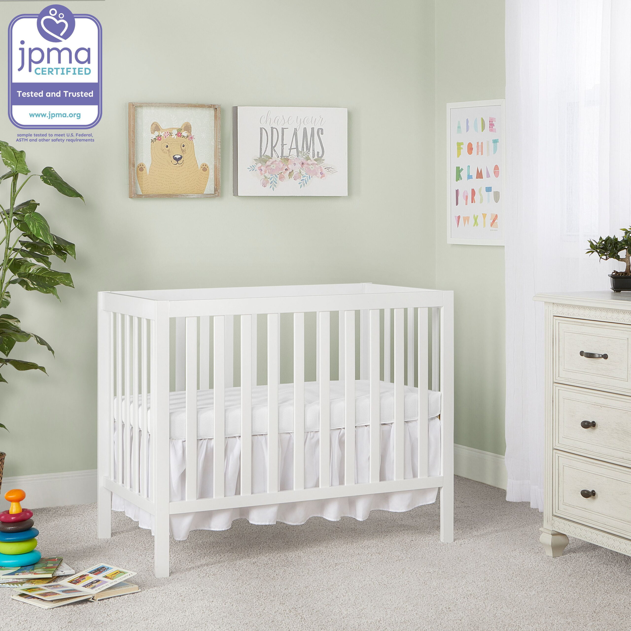 Dream On Me Edgewood 4-In-1 Convertible Mini Crib In White