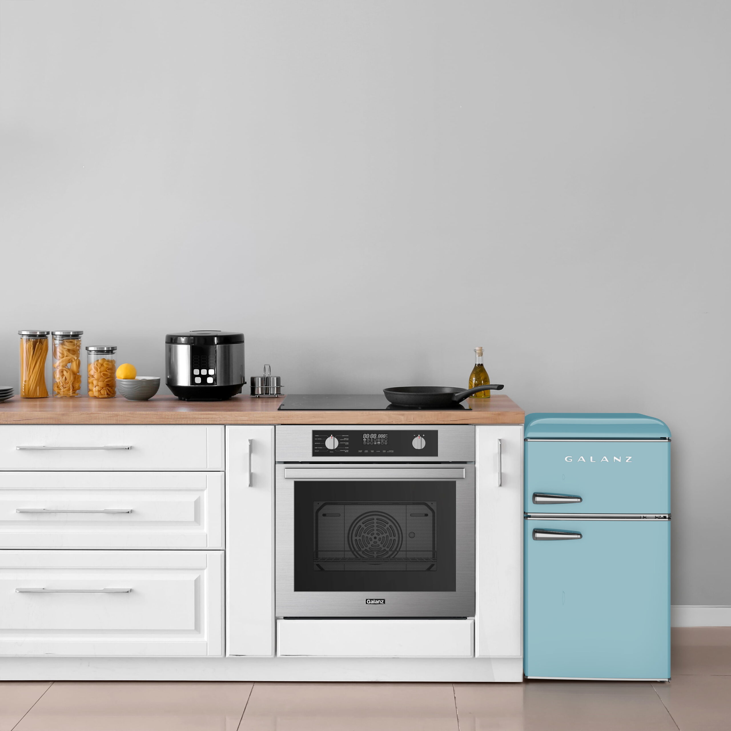 Galanz GLR31TBEER 3.1 Cu.ft Dual Door Retro Refrigerator True Freezer. Blue