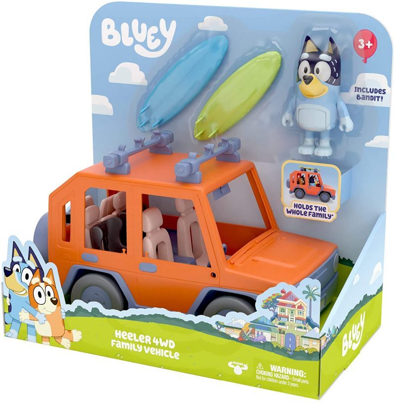 Bluey. 4WD Family Vehicle. with 1 Figure and 2 Surfboards