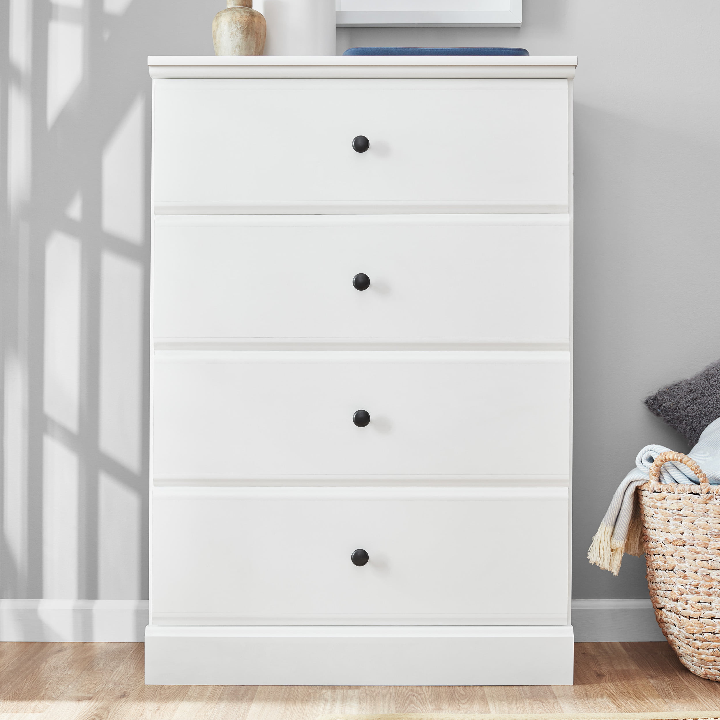 Sauder Parklane Transitional 4-Drawer Chest. Soft White Finish