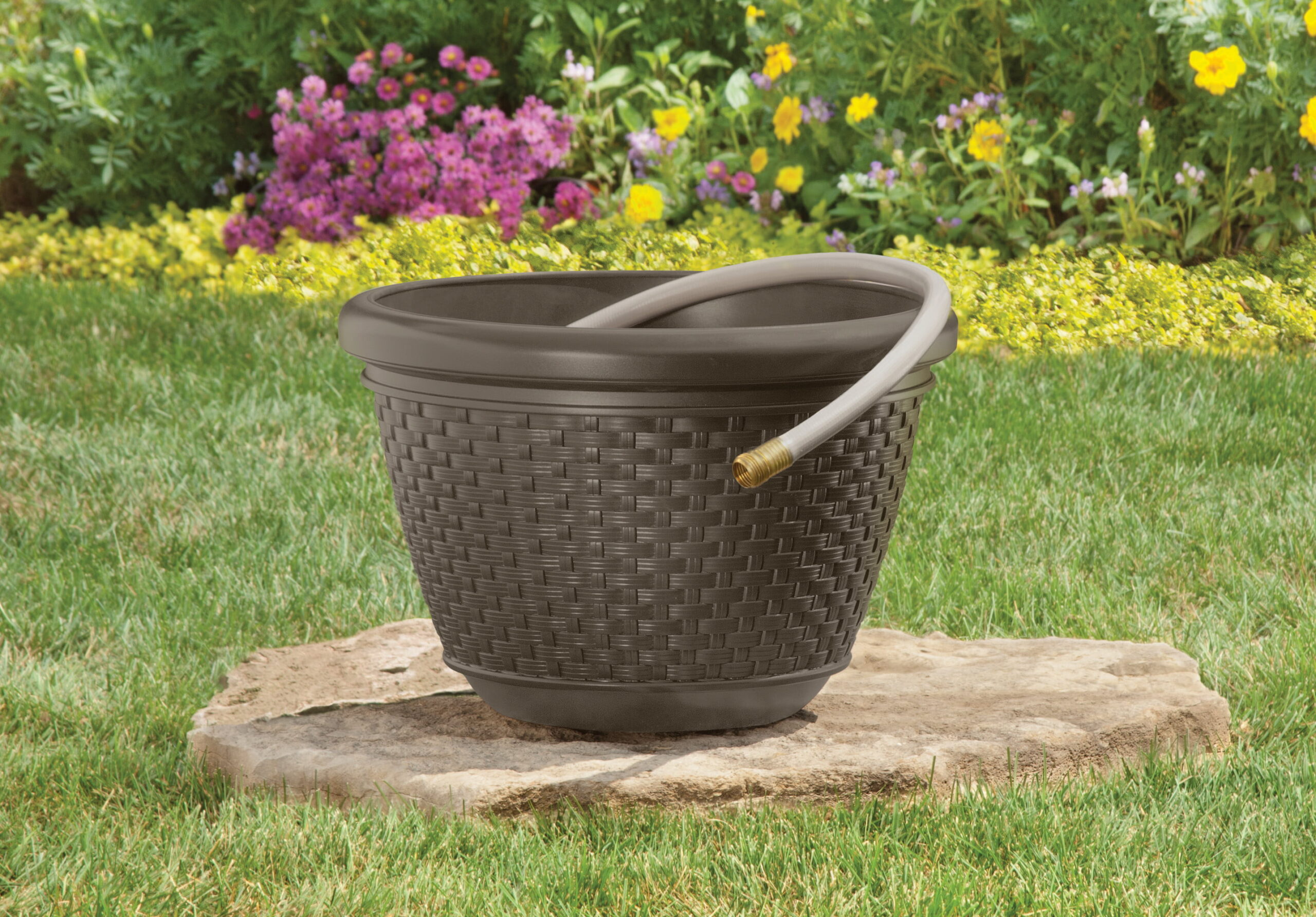 Suncast 100 ft. Hose Decorative Planter Pot -Resin Wicker. Java Brown