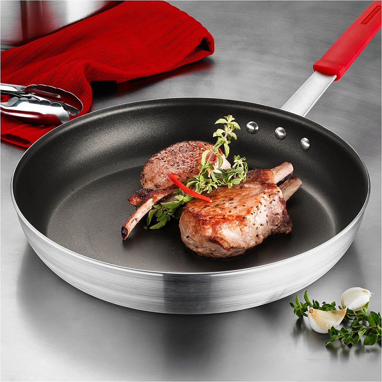 Tramontina 80114/537DS Professional Aluminum Nonstick Restaurant Fry Pan. 14″