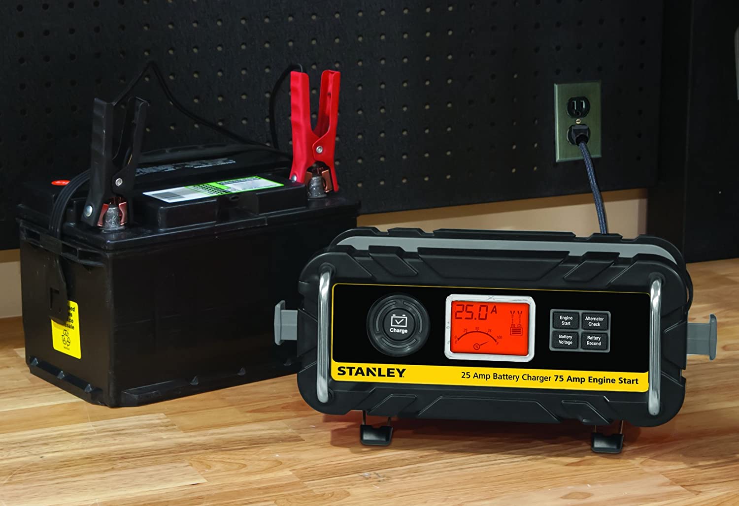 STANLEY BC25BS Smart 12V Battery Charger for Car/Marine Charging