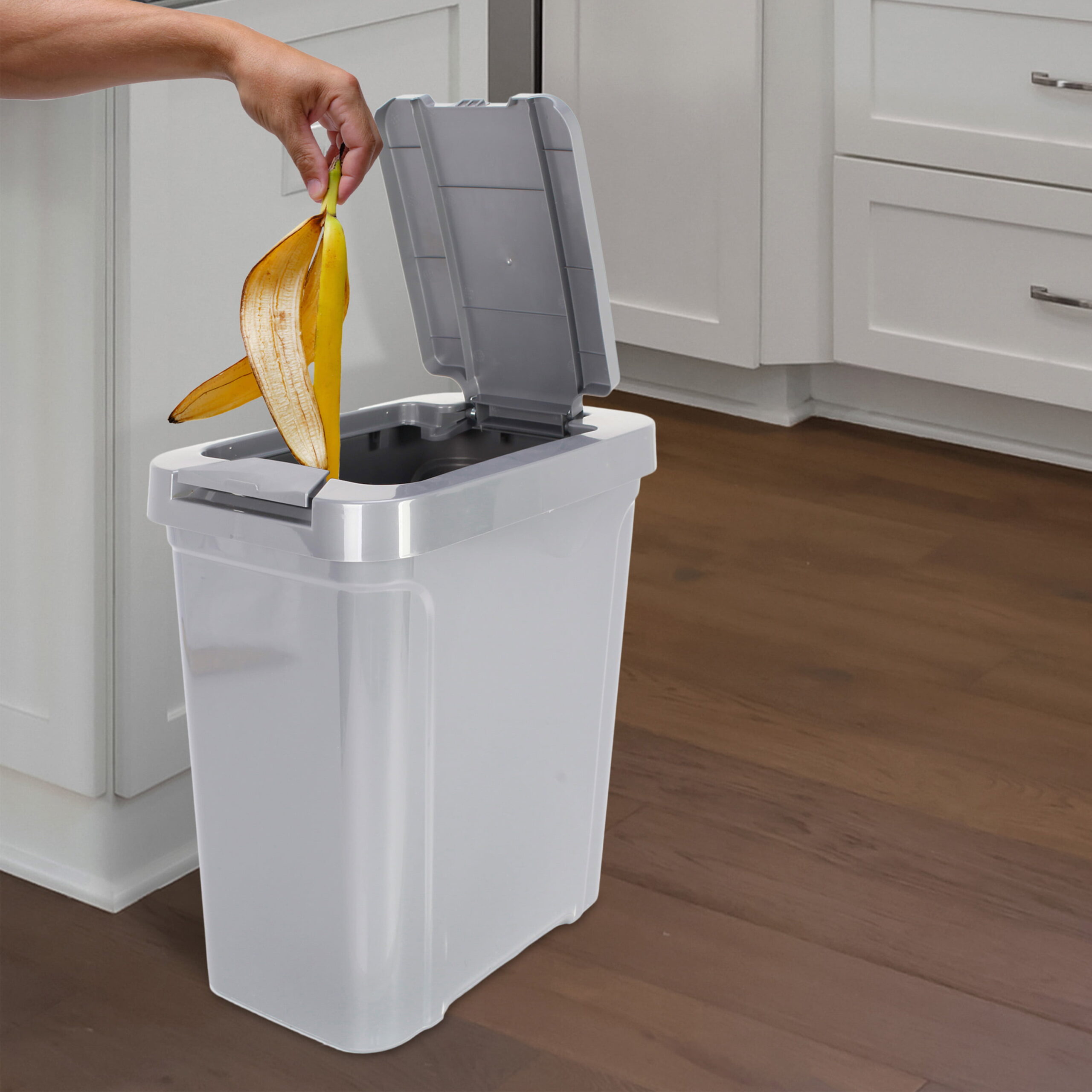 Mainstays 7.6 gal Plastic Touch Top Lid Kitchen Trash Can. 4 Pack. Gray