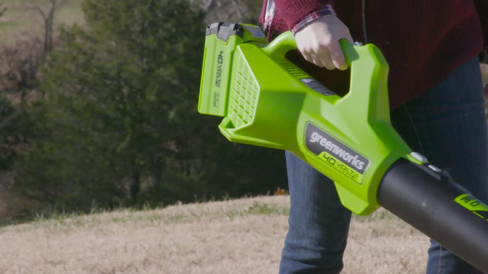 Greenworks 21″ 40V Brushless Self-Propelled Lawn Mower + 5.0 Ah Battery & Charger