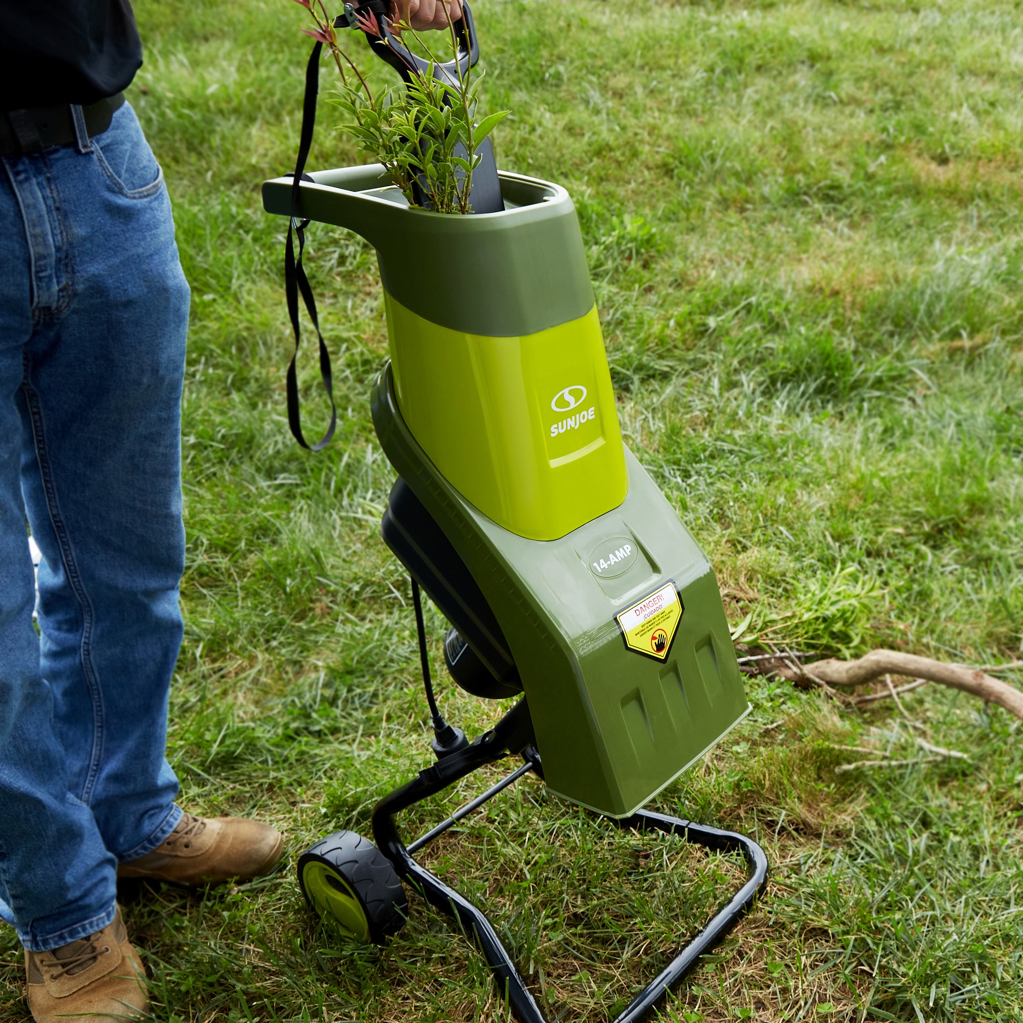 Sun Joe CJ601E 14-Amp Steel Electric Wood Chipper