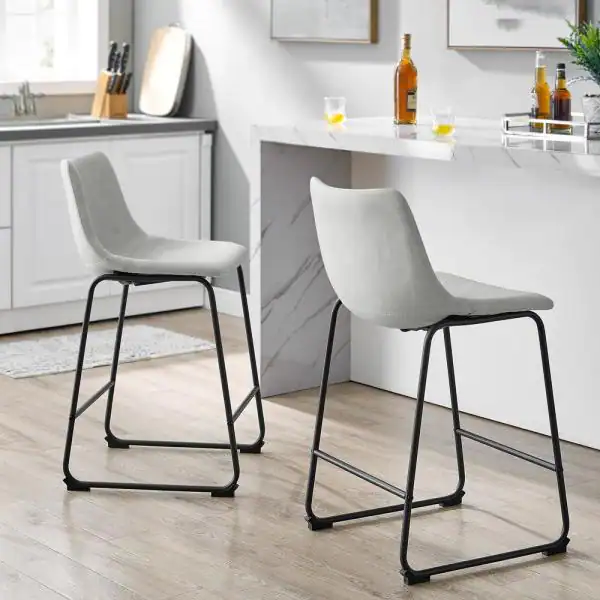 Walker Edison Wasatch 24 in. Frame Counter Height Bar Stool. Leather Seat (Set of 2)